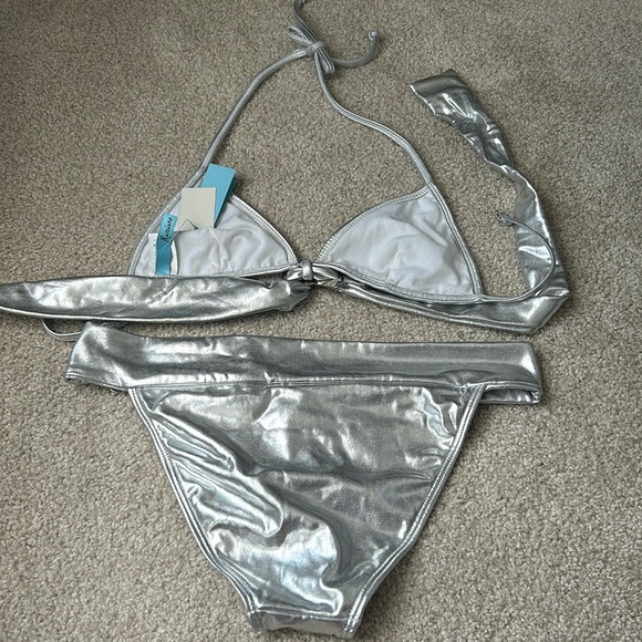 New Marciano silver bikini SET - Picture 5 of 11